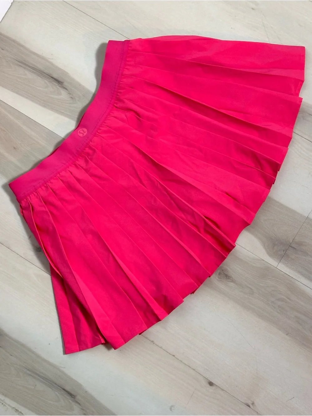 Lululemon High-Rise Pleated Tennis Skirt
Cherry Mist 8 W8ALRS - Picture 8 of 13